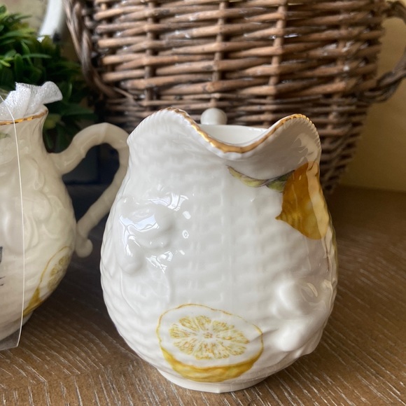 NEW! Cottage Lemon & Butterfly Honeycomb Bee Sugar Bowl & Creamer Pitcher Set - Picture 5 of 11